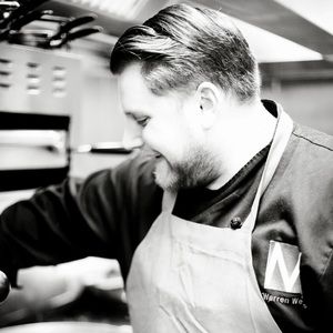 Meet your Posher, Warren